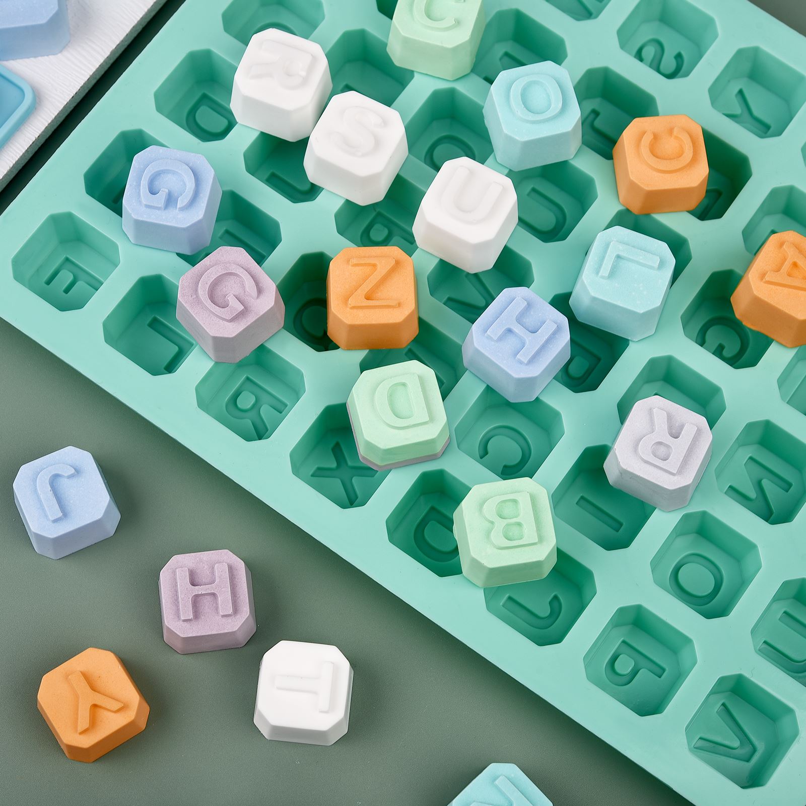 Molde de silicone com 48 letra - Writing Tools avaliação e preço